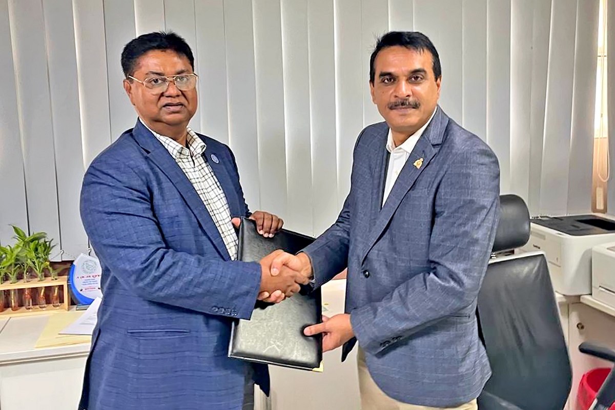 Bangladesh Bank and Shahjalal Islami Bank PLC signed a refinance agreement  to expand financing opportunities for sustainable industrialization